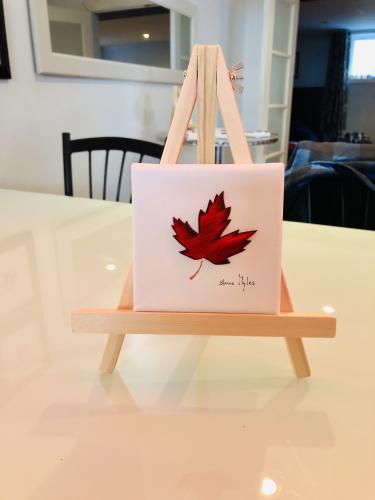 MINI - Maple Leaf